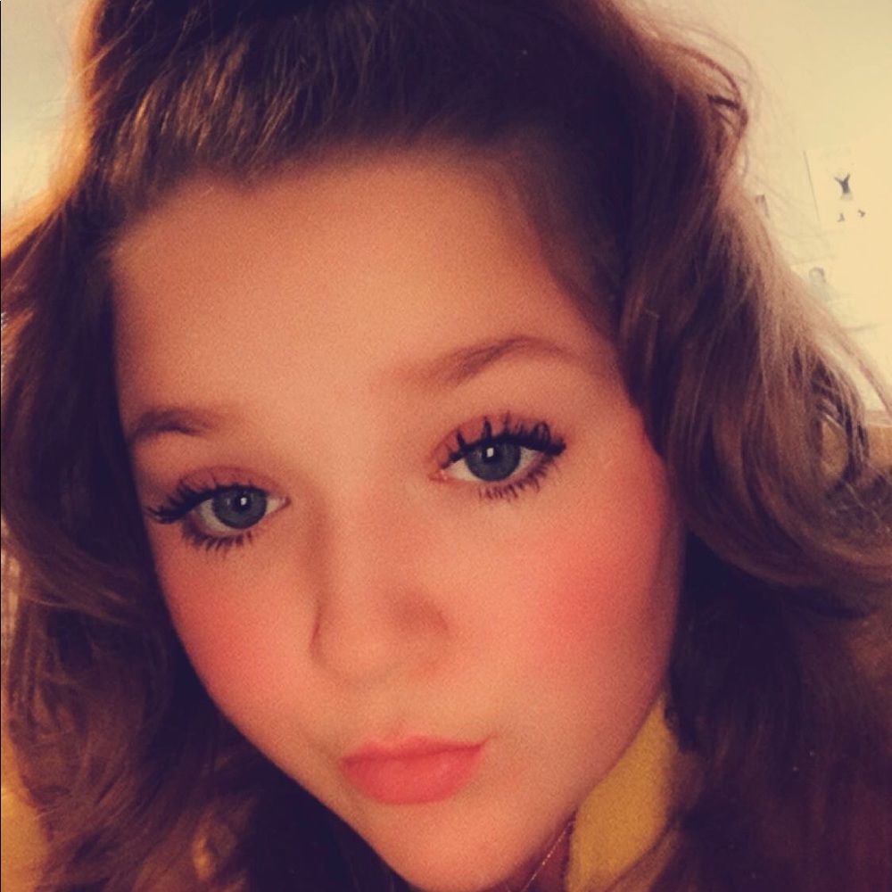 Meet your Posher, Isabella